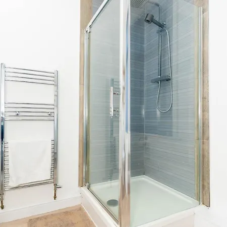 Carter House - Spacious House Close To Centre Holiday home *